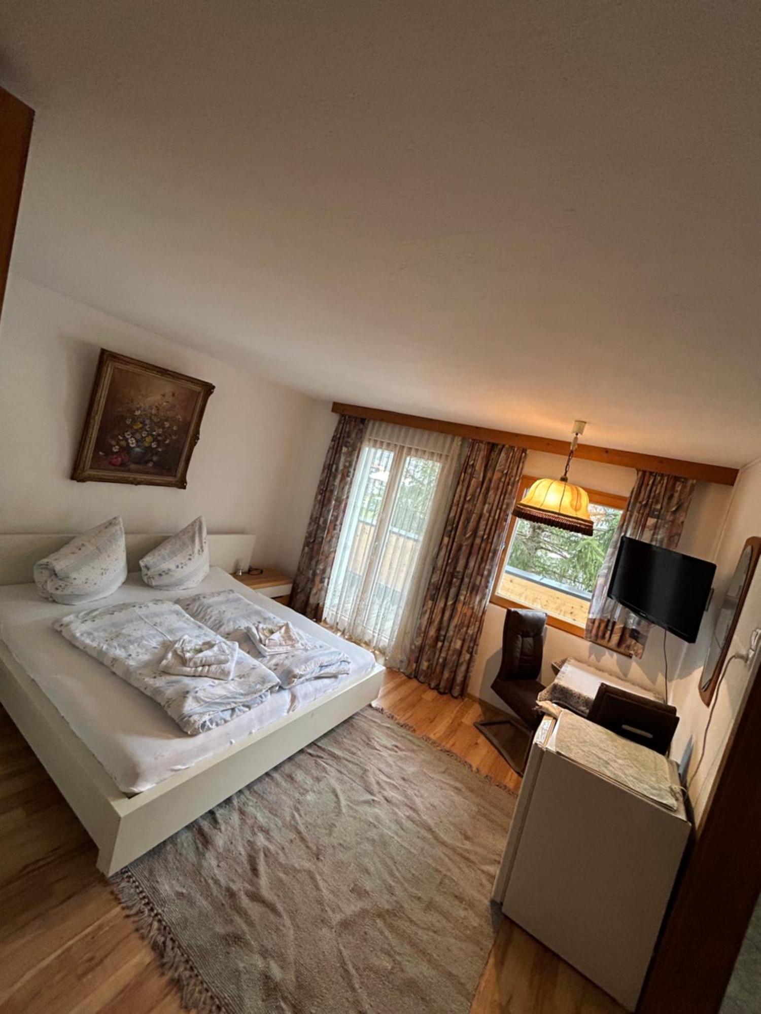 Austrian Motel Heiss Prutz Extérieur photo